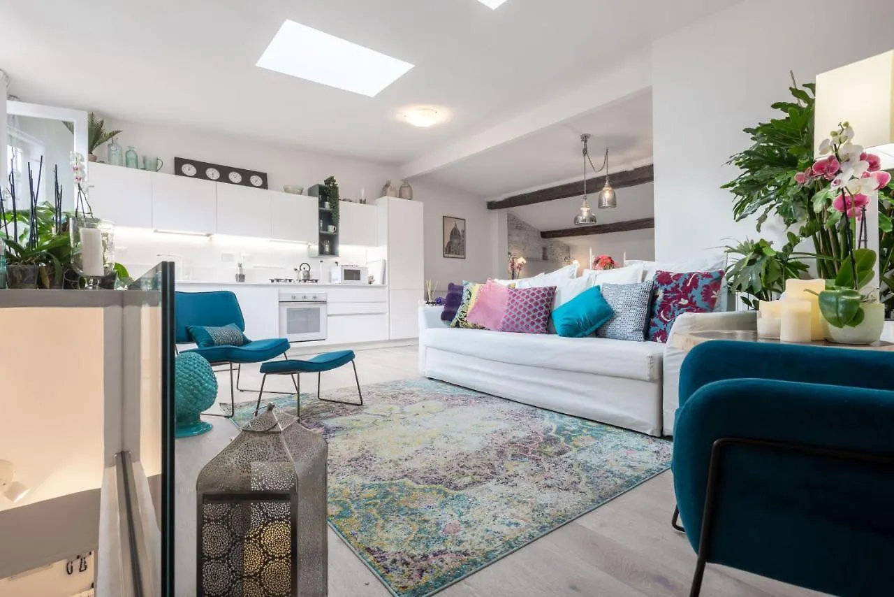 Design Loft In Florence - Hosted By Sweetstay Apartment